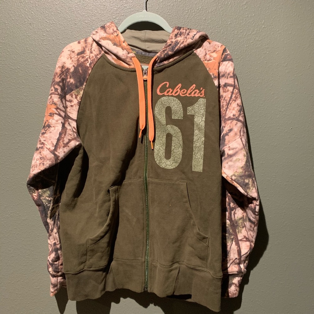 Women’s Camouflage Zip up with hood
